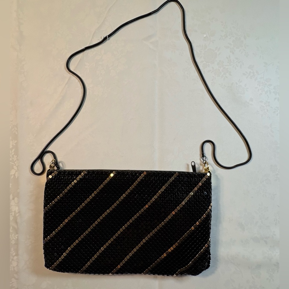 VGUC Bag: Metallic Mesh, Vintage, Cross-Body or Clutch, Black & Gold, Disco